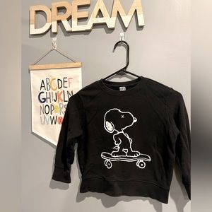 Kids Uniqlo x Kaws x Peanuts
Snoopy Sweatshirt